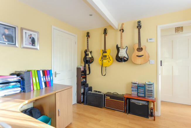 Photo 12