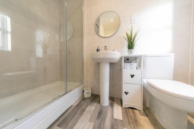 Bedroom 1 en-suite