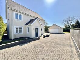 40, Bryn Road, Waunarlwydd, Swansea SA5 4RA