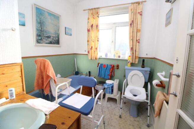 Bathroom / WC