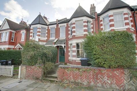 Eaton Park Road, Palmers Green N13 4ED