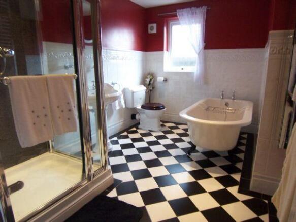 Photo 10