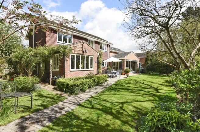 48 Maplehurst Road