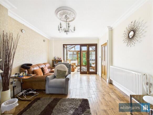 8 bed Detached for sale Image 6