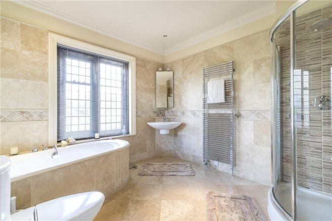 Master En-Suite
