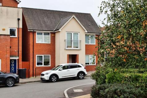 Sinatra Drive, Oxley Park, Milton Keynes, Buckinghamshire, MK4