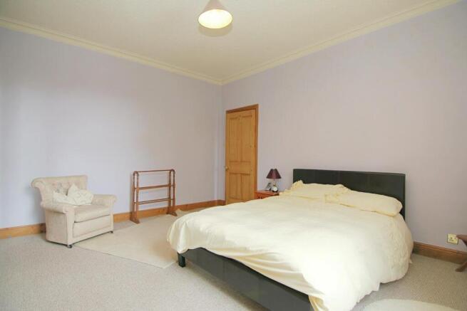 4 bed Terraced for sale Image 10