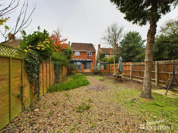 CAM02773G0-PR0209-STILL017