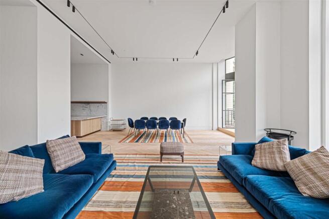 Apartment-211N-159-Queensway-Lo-2.jpg