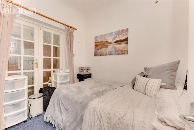 Apartment in Hove, Brighton and Hove - View 4