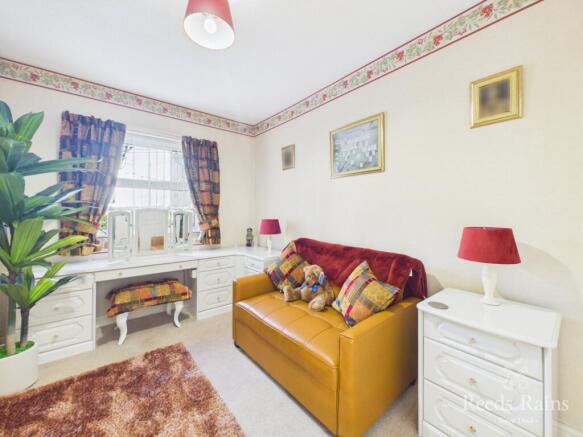 2 bed Apartment for sale Image 11