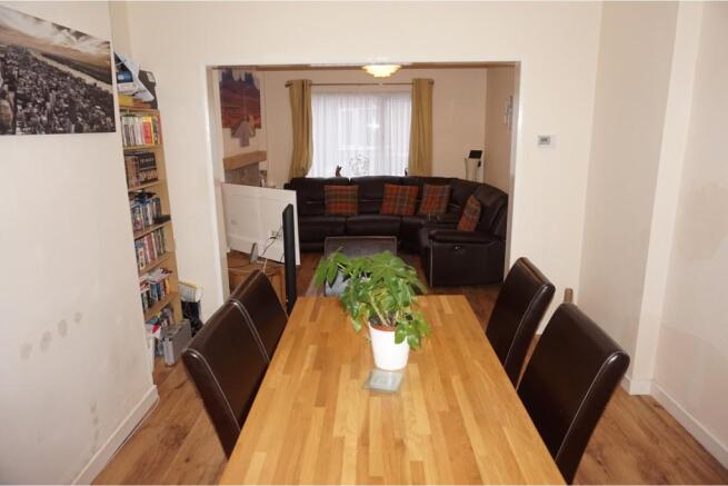 Lounge/Dining Room