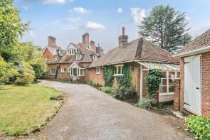 North Shottersley, Farnham Lane, Haslemere GU27 1HA