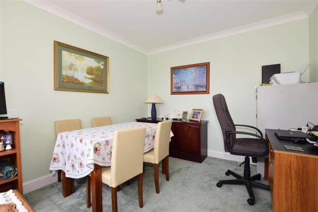 Bedroom 3/ Study