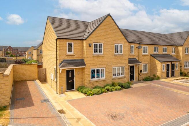 3 bed Semi-Detached for sale in harrogate
