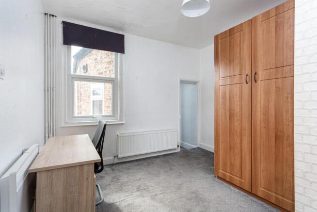 1 bed Flat to rent Image 5