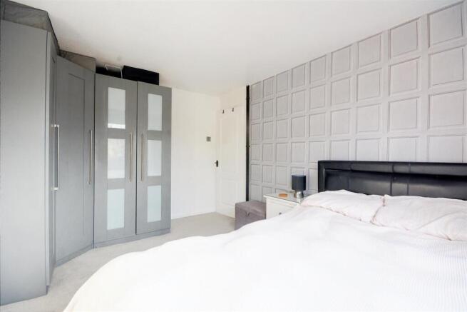 Bedroom 1_1.jpeg