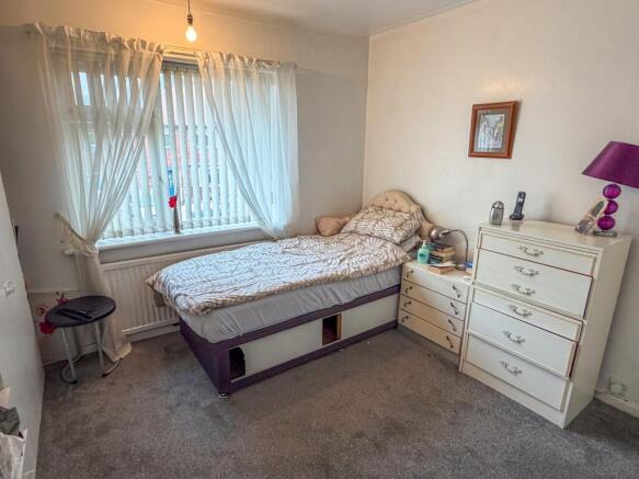 3 bed Semi-Detached for sale Image 8