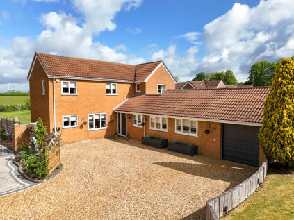 Forest Glade, Hartwell, Northampton, NN7 2ET