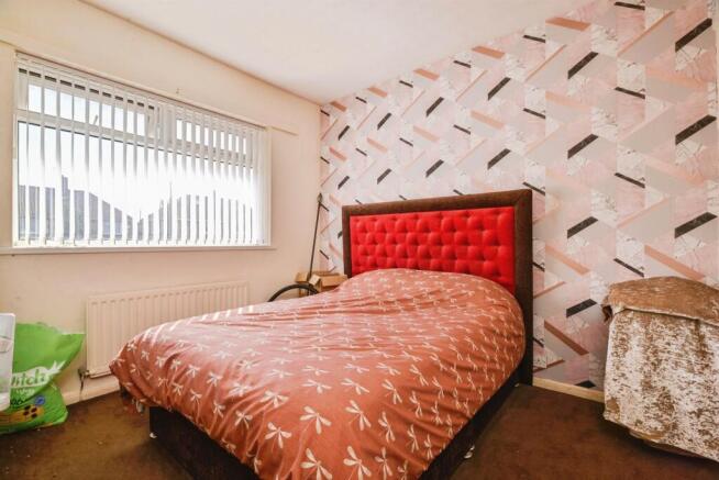 3 bed Semi-Detached for sale Image 9