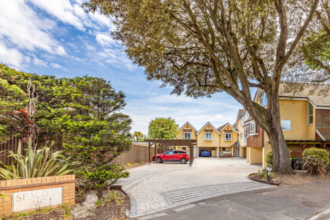 Seacote, Warren Edge Road, Southbourne, BH6 4AU
