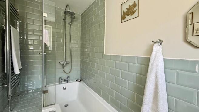 2 bed Terraced for sale Image 9