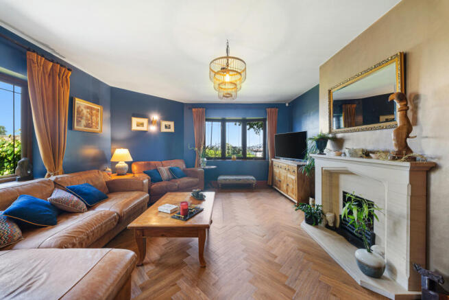2 HIGHWOOD ROAD-23.jpg