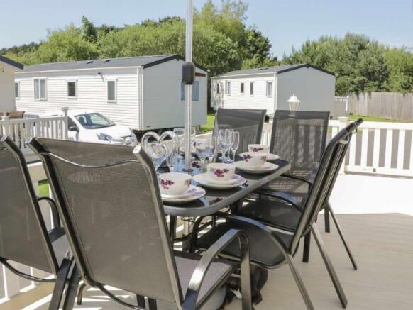 3 bed Park Home for sale Image 12