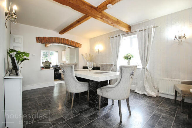 4 bed Detached Bungalow for sale Image 9