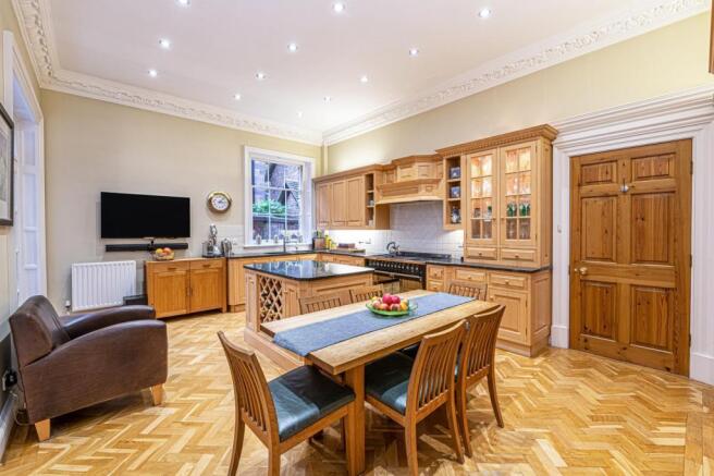 Kitchen/Breakfast Ro