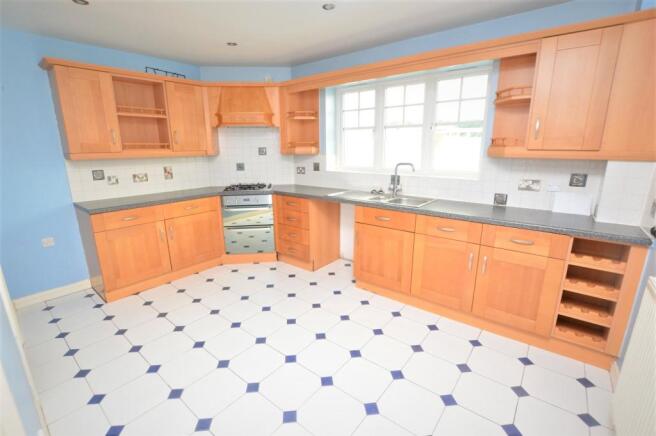 Kitchen/Breakfast Rm