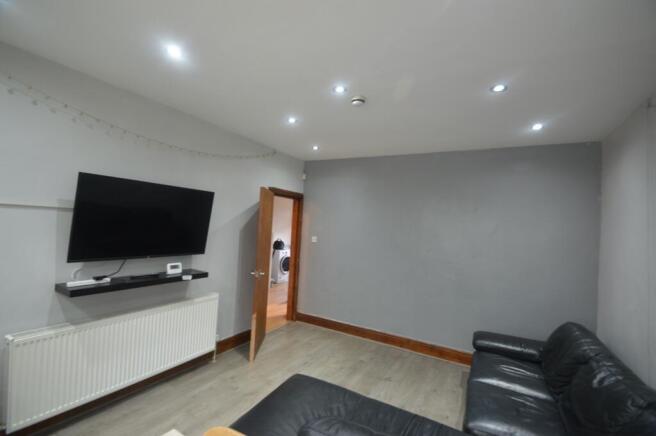 7 bed Terraced to rent Image 4