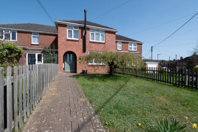 3-bed terraced on Longmead Avenue, Bishopstoke, SO50, £400,000