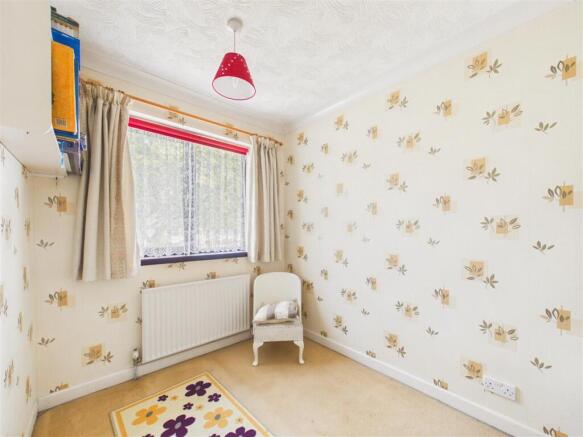 3 bed Terraced for sale Image 9