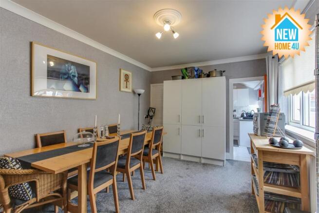 DINING ROOM: