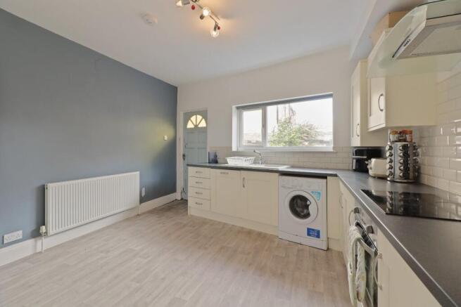 3 bed Terraced for sale Image 11