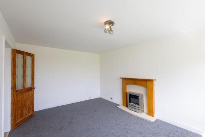 3 bed Semi-Detached to rent Image 7