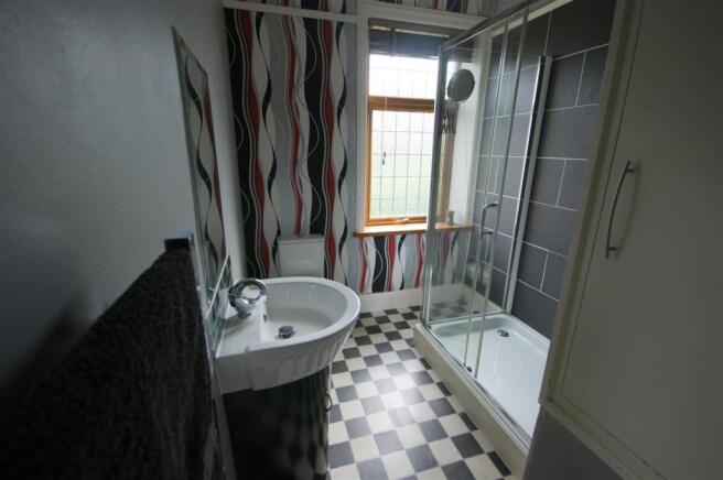 Bathroom.JPG