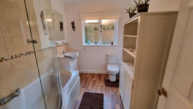 Photo 9