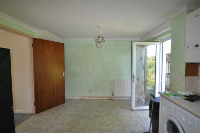 Dining Area.JPG