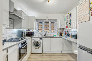 10, Franklyns, Teviot Avenue, South Ockendon RM15 4QS