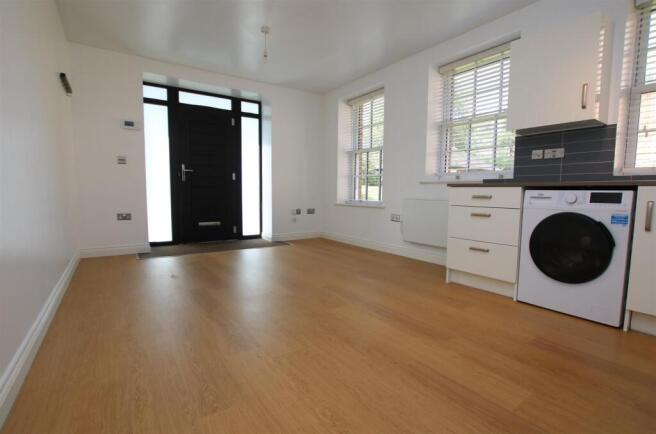 Open Plan Living 2.JPG