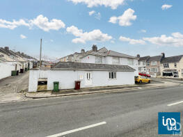 Flat 2, 66, Ganges Road, Plymouth PL2 3AZ