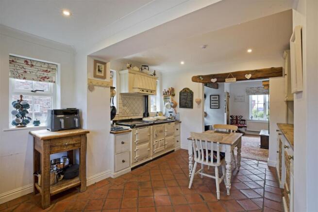 5 bed Country House for sale Image 6
