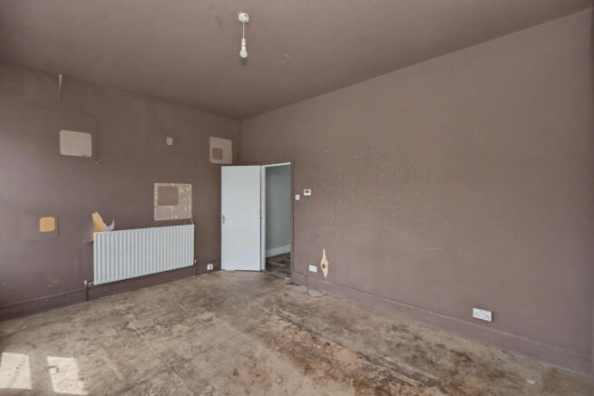 Flat B, 35 Solon Road, Brixton, London, SW2 5UU