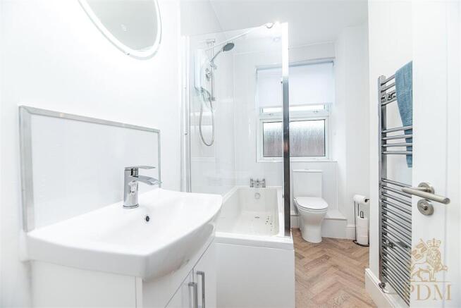 26 Chippendale Lenton Nottingham NG7 1HB