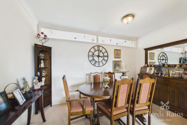 3 bed Bungalow for sale Image 11