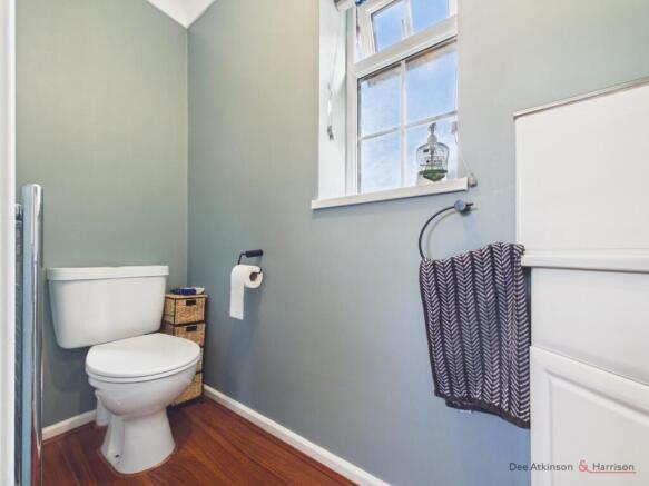3 bed Semi-Detached for sale Image 10