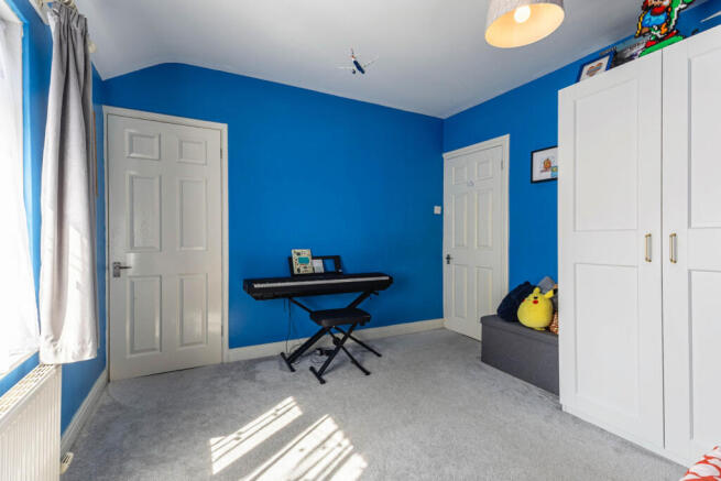 3 bed Semi-Detached for sale Image 10
