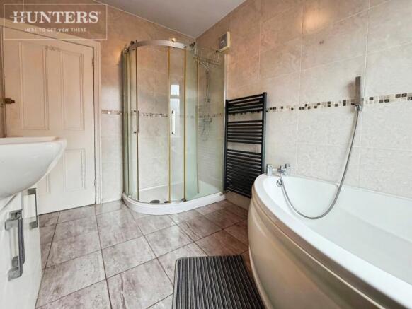 3 bed Terraced for sale Image 7